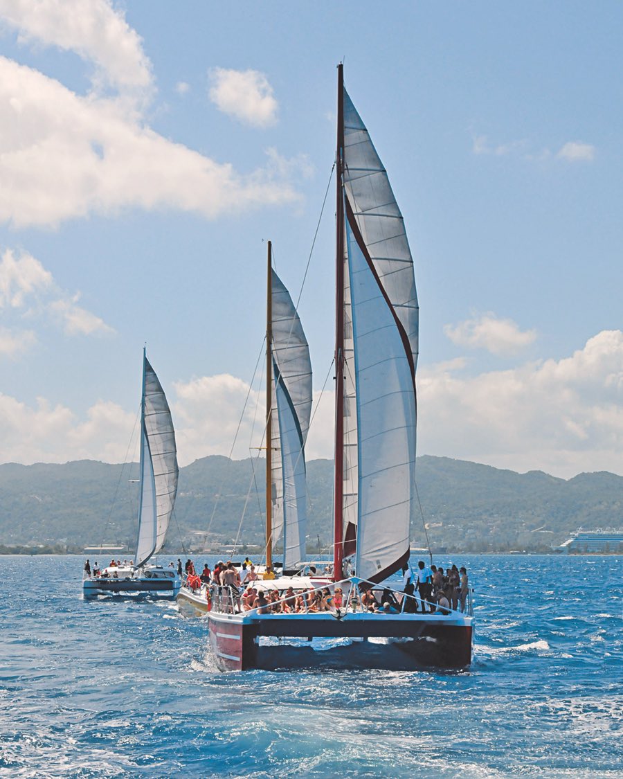 Dreamer-boats-in-a-row-min