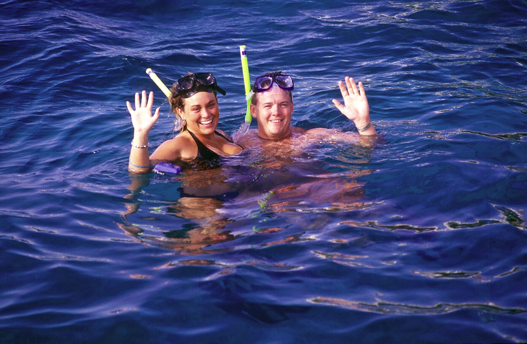 sea-couple-min